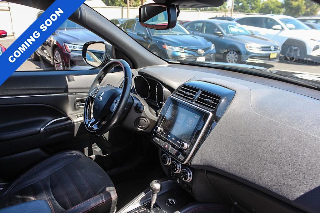 Thumbnail: 2021 Mitsubishi Outlander Sport - 11
