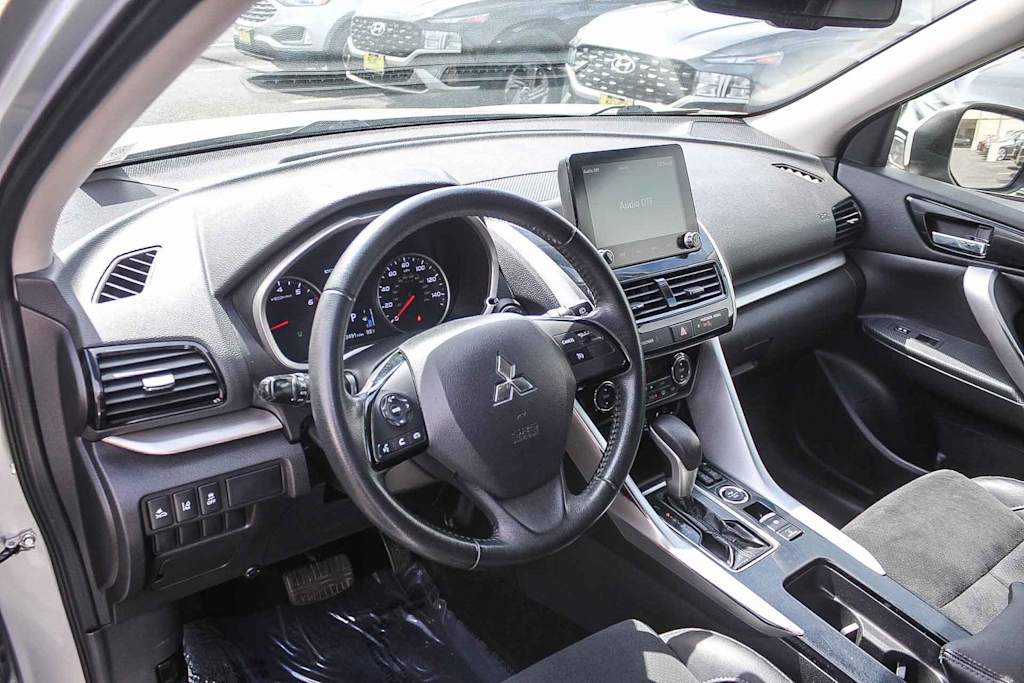 Thumbnail: 2023 Mitsubishi Eclipse Cross - 25