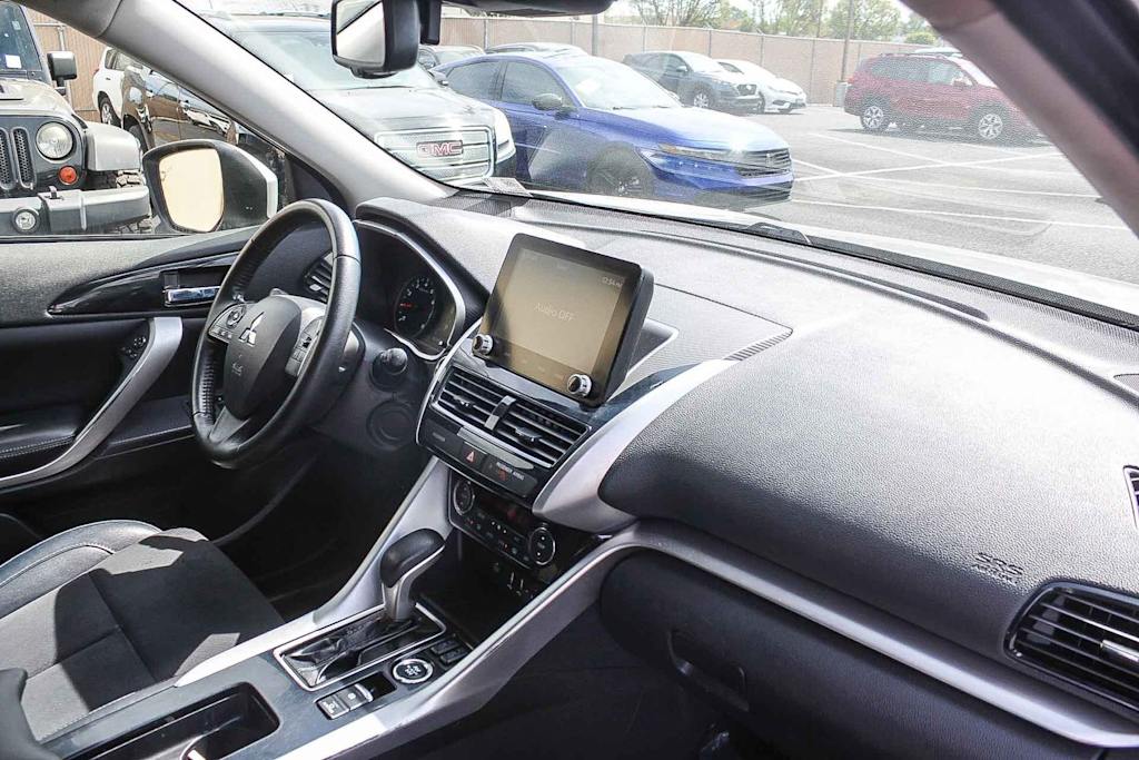 Thumbnail: 2023 Mitsubishi Eclipse Cross - 13