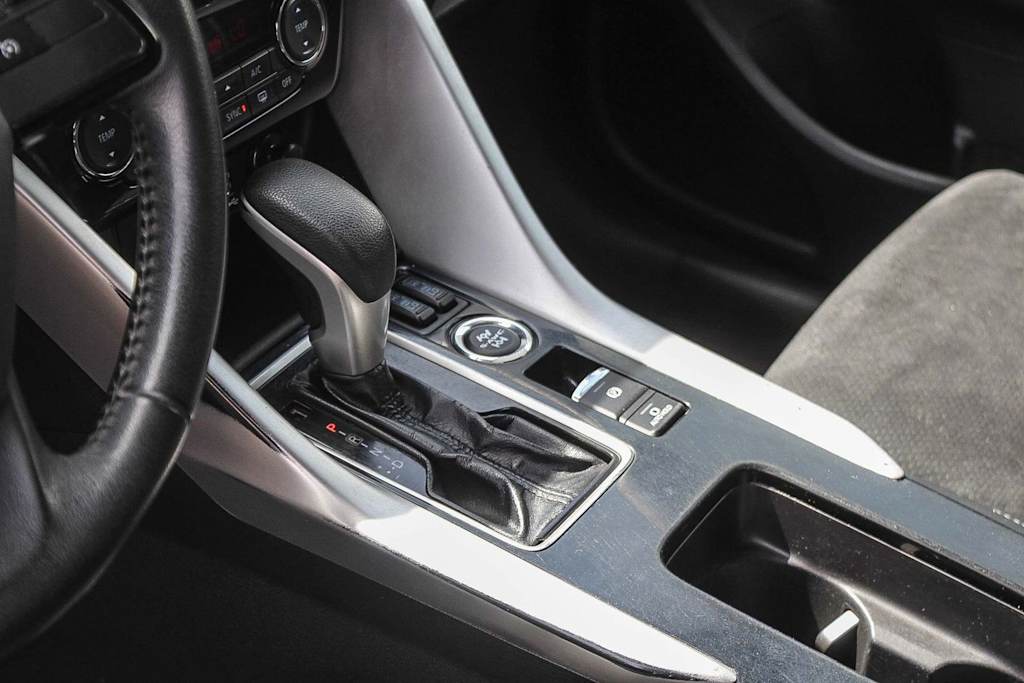 Thumbnail: 2023 Mitsubishi Eclipse Cross - 15