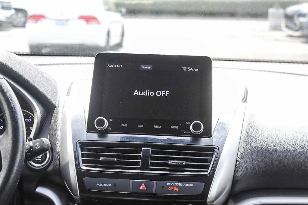 Thumbnail: 2023 Mitsubishi Eclipse Cross - 14