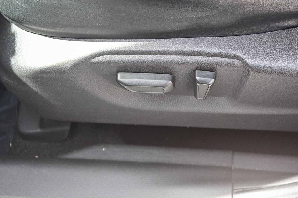 Thumbnail: 2023 Mitsubishi Eclipse Cross - 27