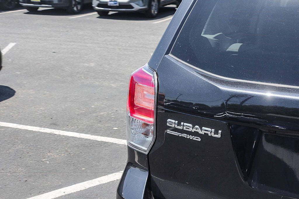 Thumbnail: 2017 Subaru Forester - 18