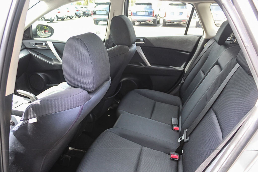 Thumbnail: 2010 Mazda Mazda3 - 11
