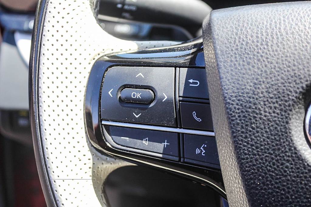 Thumbnail: 2021 Toyota Mirai - 27
