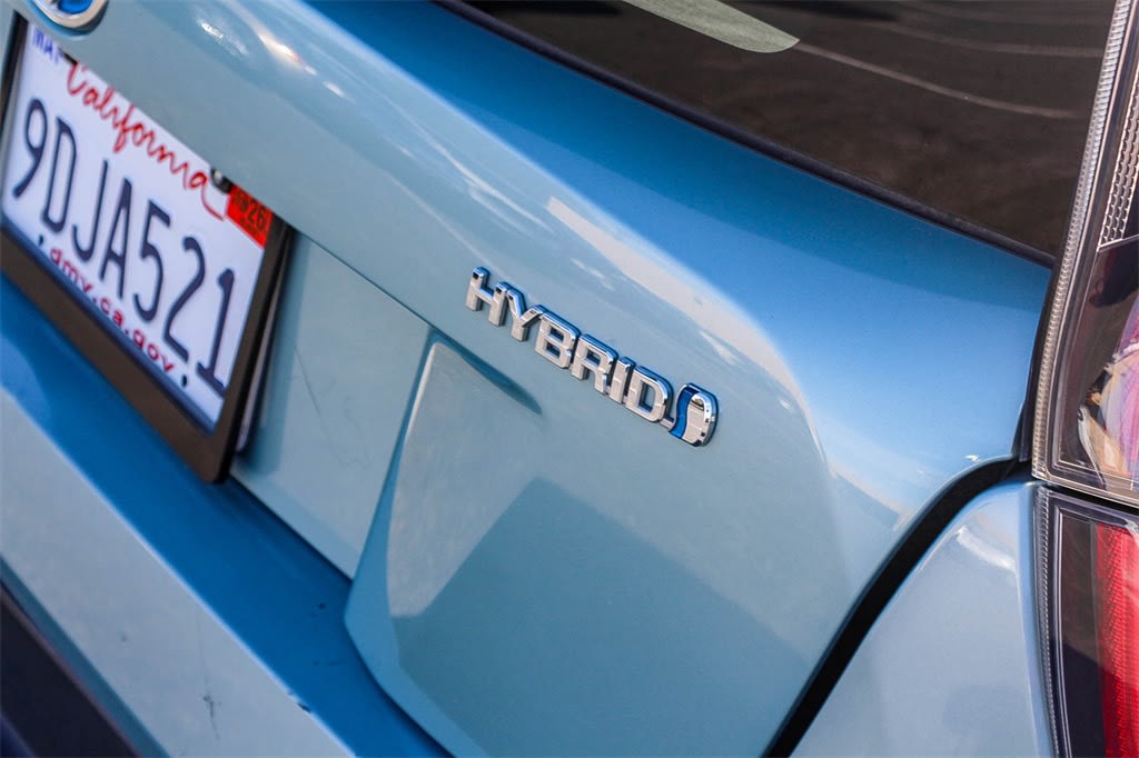 Thumbnail: 2017 Toyota Prius - 21