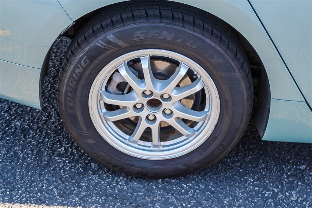 Thumbnail: 2017 Toyota Prius - 7