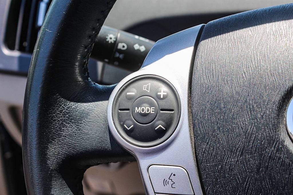 Thumbnail: 2010 Toyota Prius - 24