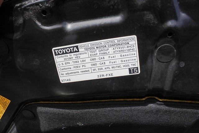 2010 Toyota Prius Four 27