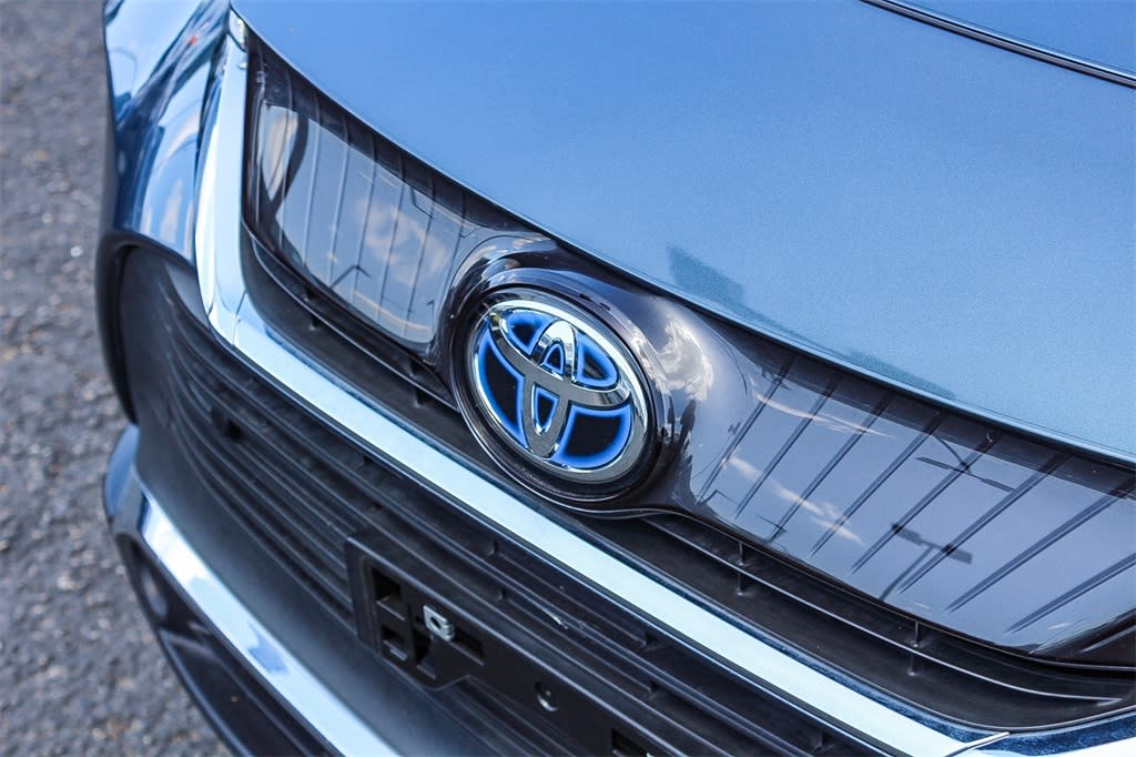 2022 Toyota Venza XLE 22
