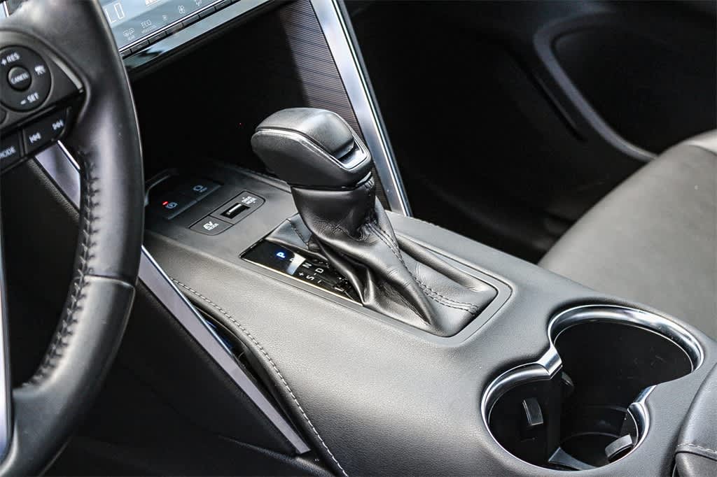 2022 Toyota Venza XLE 14