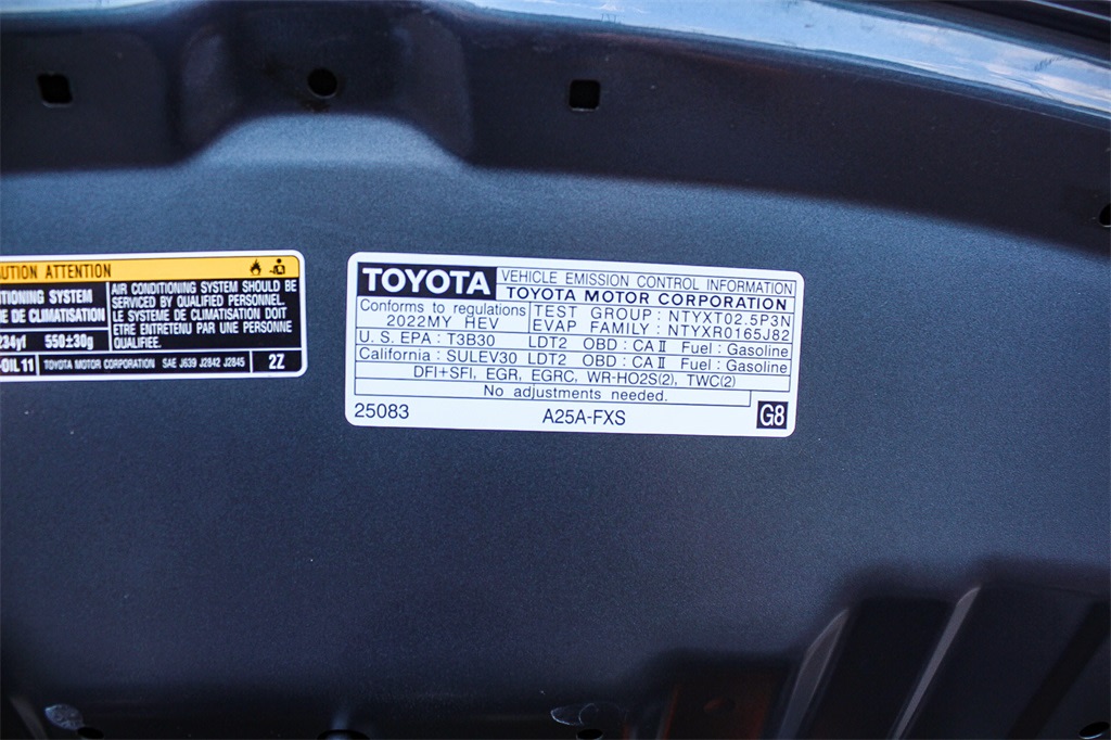 2022 Toyota Venza XLE 17