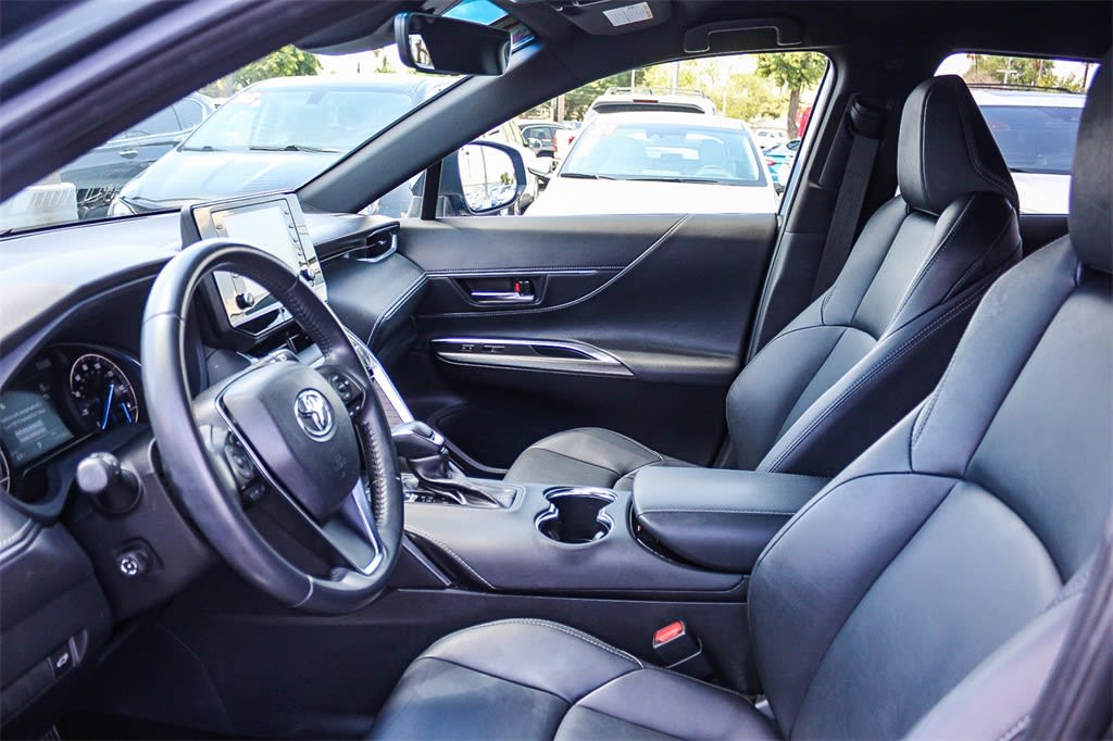 2022 Toyota Venza XLE 11