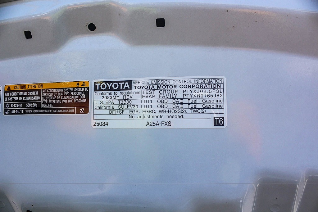 Thumbnail: 2023 Toyota Venza - 18