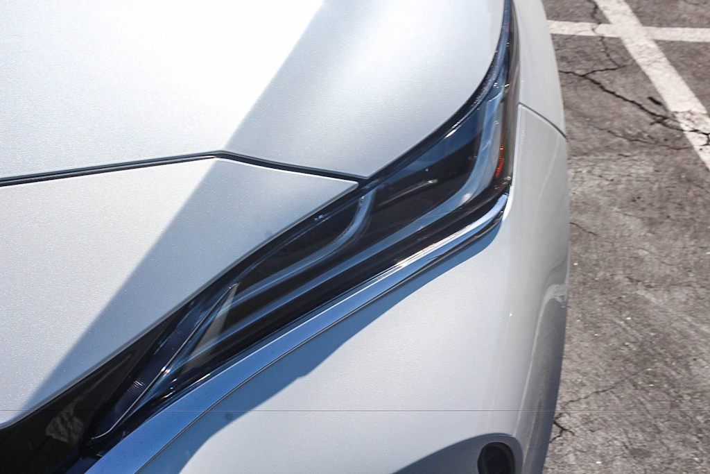 Thumbnail: 2023 Toyota Venza - 23