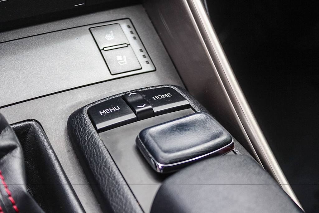 Thumbnail: 2015 Lexus IS - 35