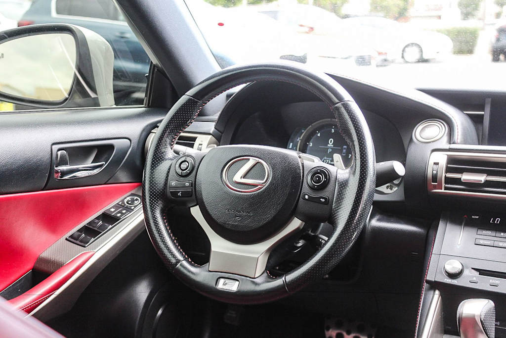 Thumbnail: 2015 Lexus IS - 12