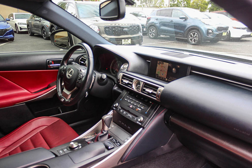 Thumbnail: 2015 Lexus IS - 13