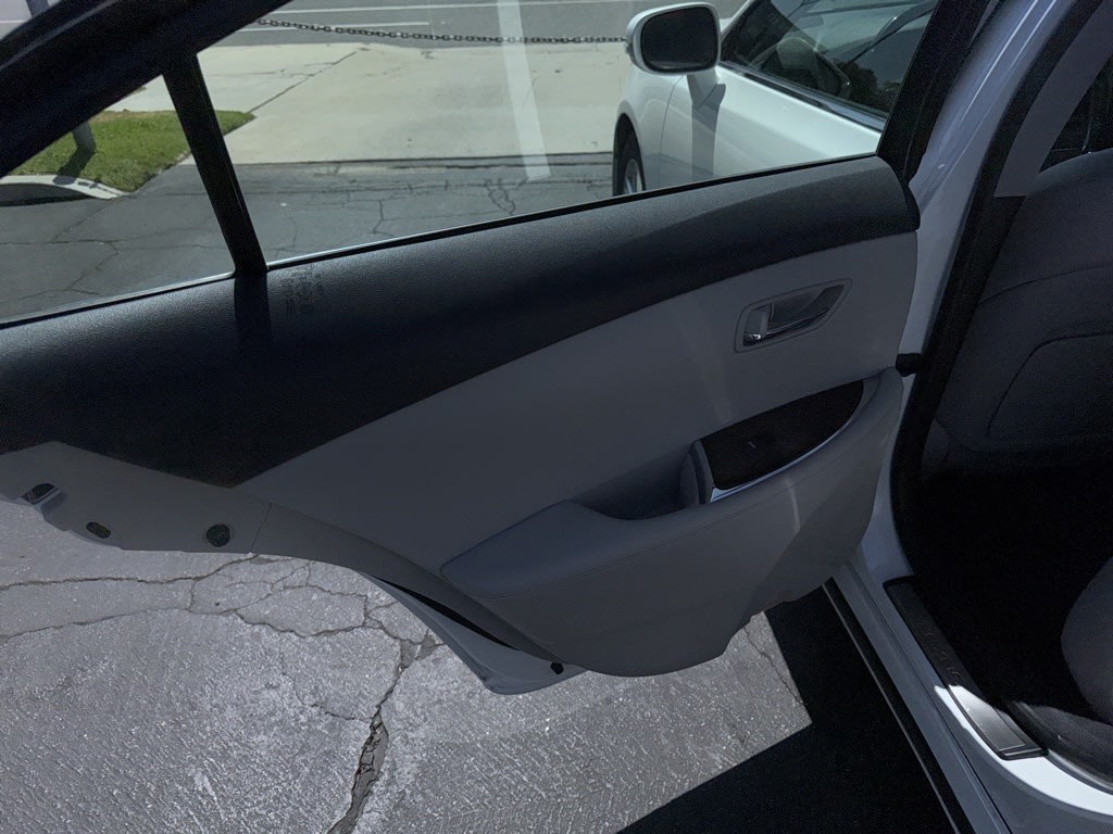 Thumbnail: 2010 Lexus ES - 14