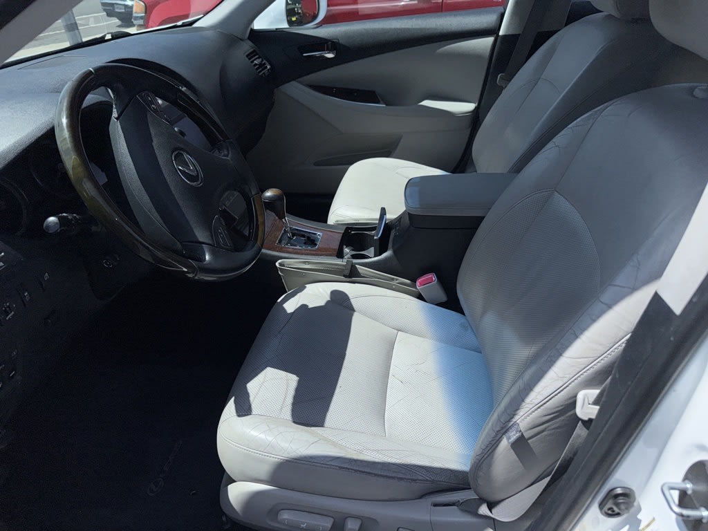 Thumbnail: 2010 Lexus ES - 6