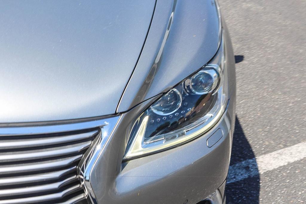 Thumbnail: 2016 Lexus LS - 22