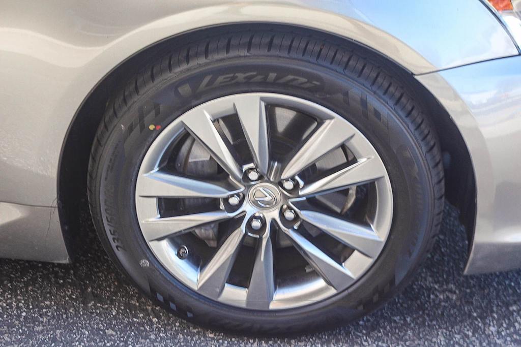 Thumbnail: 2016 Lexus LS - 20