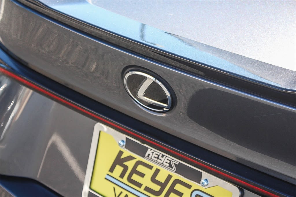 Thumbnail: 2022 Lexus IS - 6