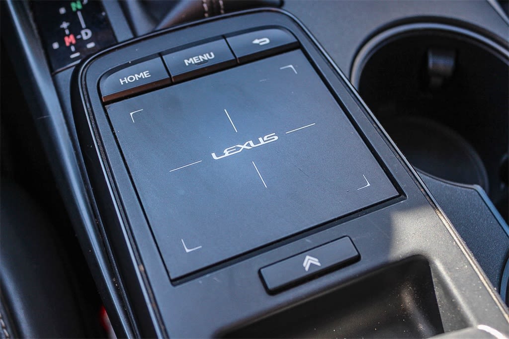 Thumbnail: 2022 Lexus IS - 35