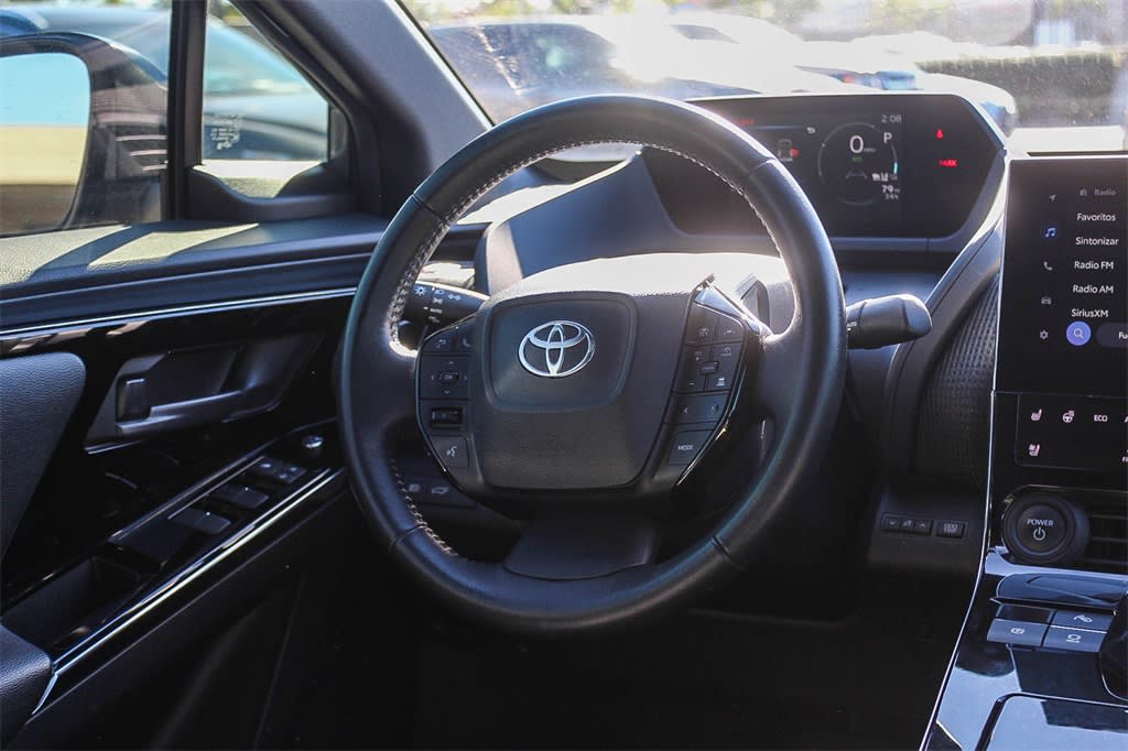 Thumbnail: 2023 Toyota bZ4X - 9