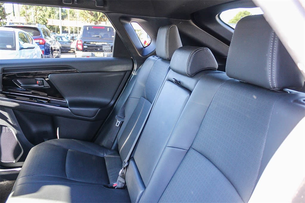 Thumbnail: 2023 Toyota bZ4X - 10