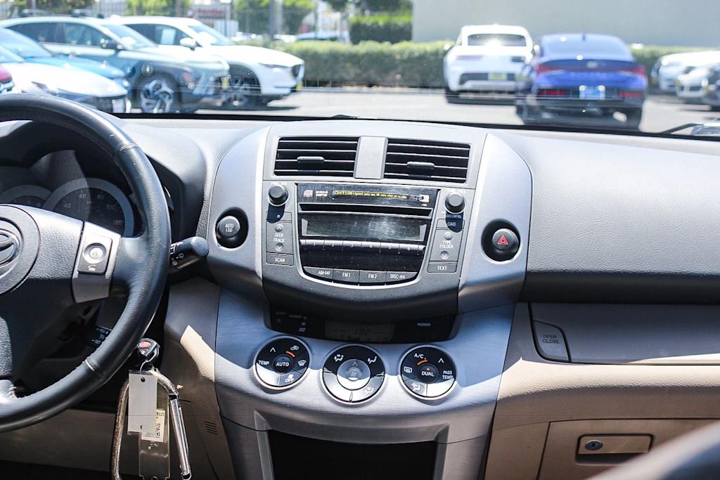 Thumbnail: 2008 Toyota RAV4 - 8