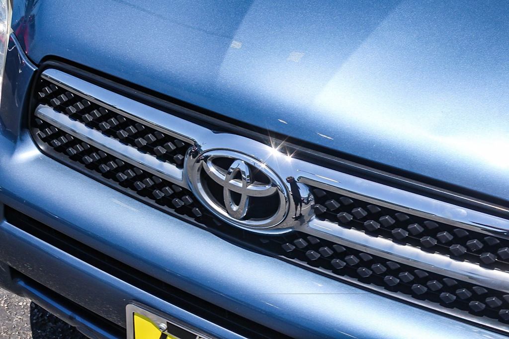 Thumbnail: 2008 Toyota RAV4 - 19