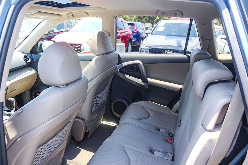 Thumbnail: 2008 Toyota RAV4 - 9