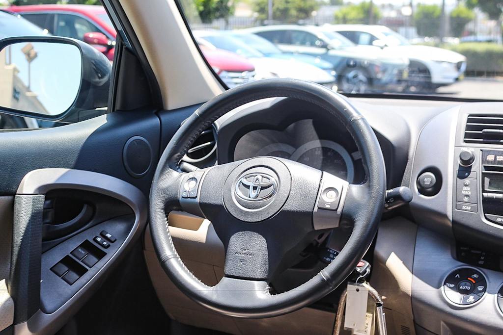Thumbnail: 2008 Toyota RAV4 - 10