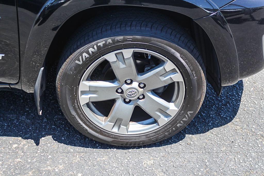 Thumbnail: 2009 Toyota RAV4 - 21