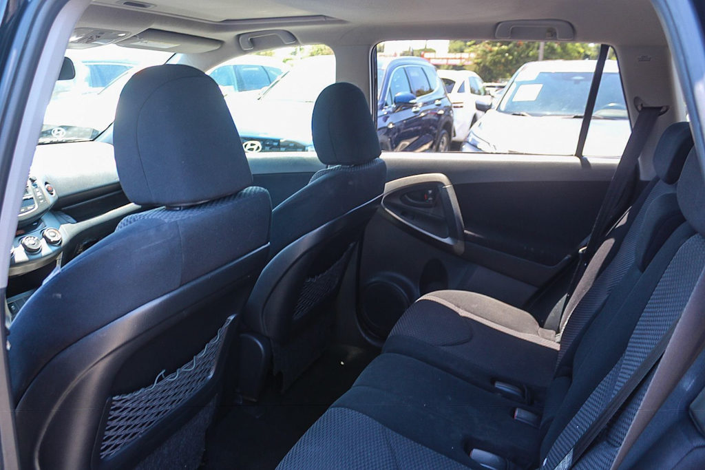 Thumbnail: 2009 Toyota RAV4 - 9