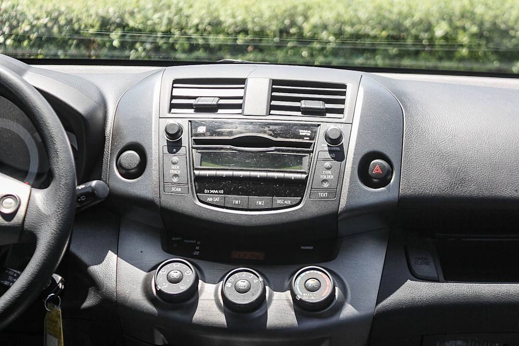 Thumbnail: 2009 Toyota RAV4 - 12