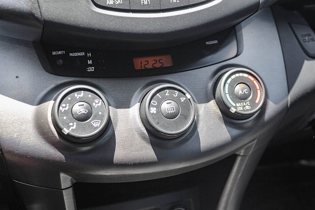 Thumbnail: 2009 Toyota RAV4 - 30