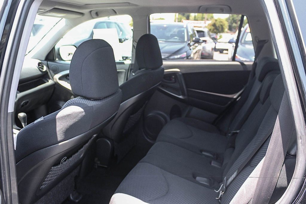 Thumbnail: 2009 Toyota RAV4 - 9