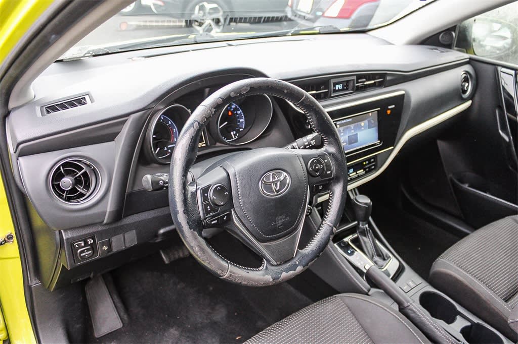 Thumbnail: 2018 Toyota Corolla iM - 11