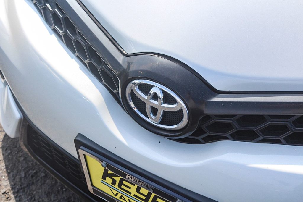 Thumbnail: 2018 Toyota Corolla iM - 24