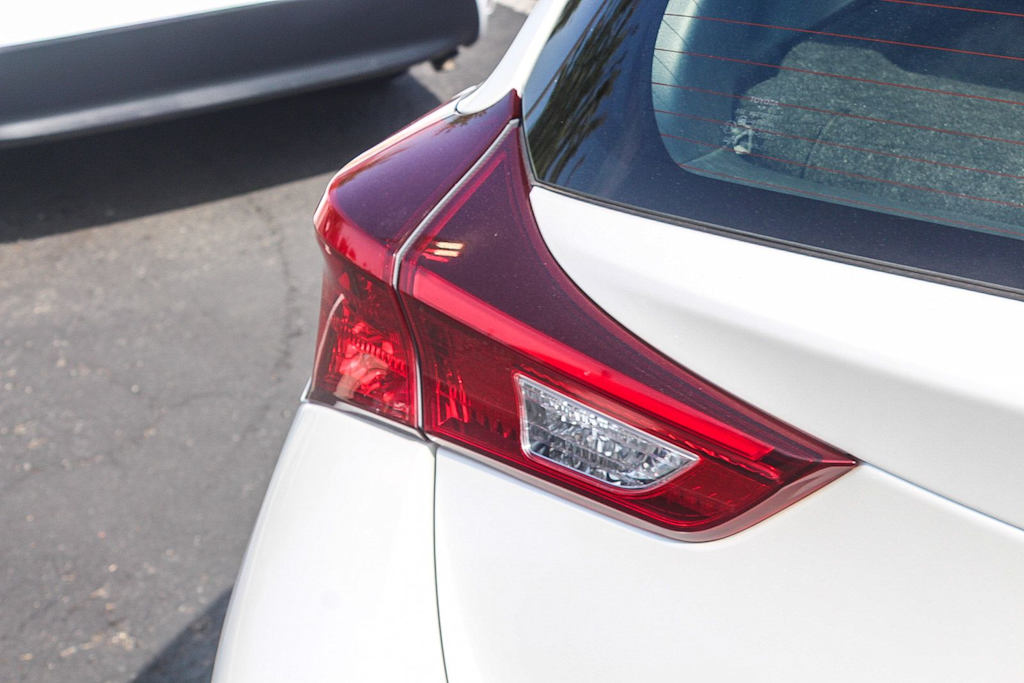 Thumbnail: 2018 Toyota Corolla iM - 20