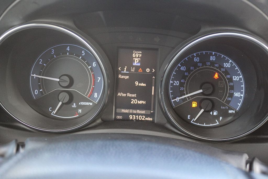 Thumbnail: 2018 Toyota Corolla iM - 15