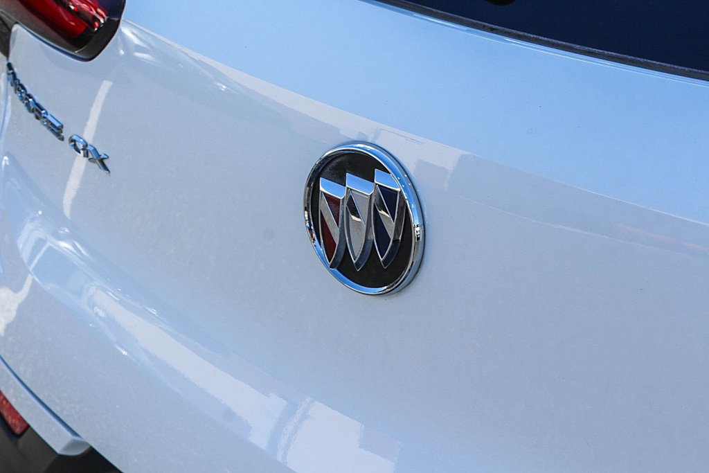 Thumbnail: 2023 Buick Encore GX - 22