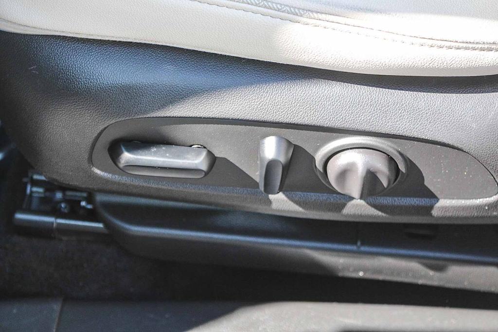 Thumbnail: 2023 Buick Encore GX - 29