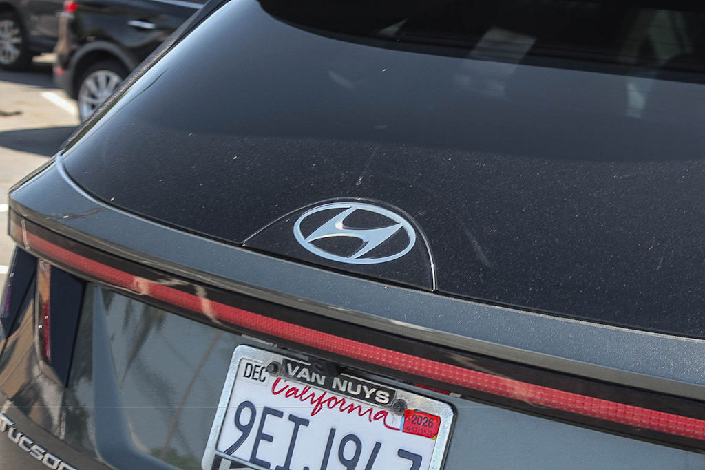 Thumbnail: 2023 Hyundai Tucson - 18
