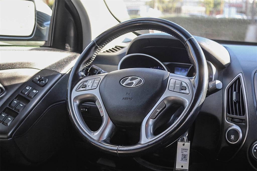 Thumbnail: 2014 Hyundai Tucson - 9