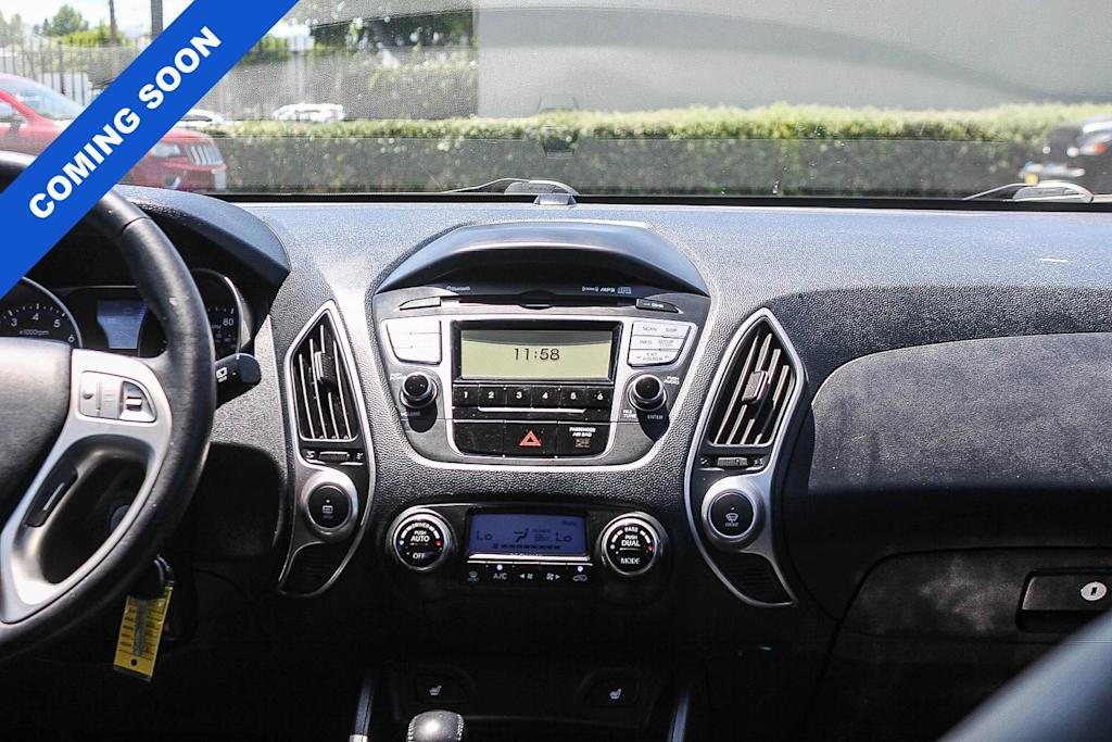 Thumbnail: 2011 Hyundai Tucson - 8