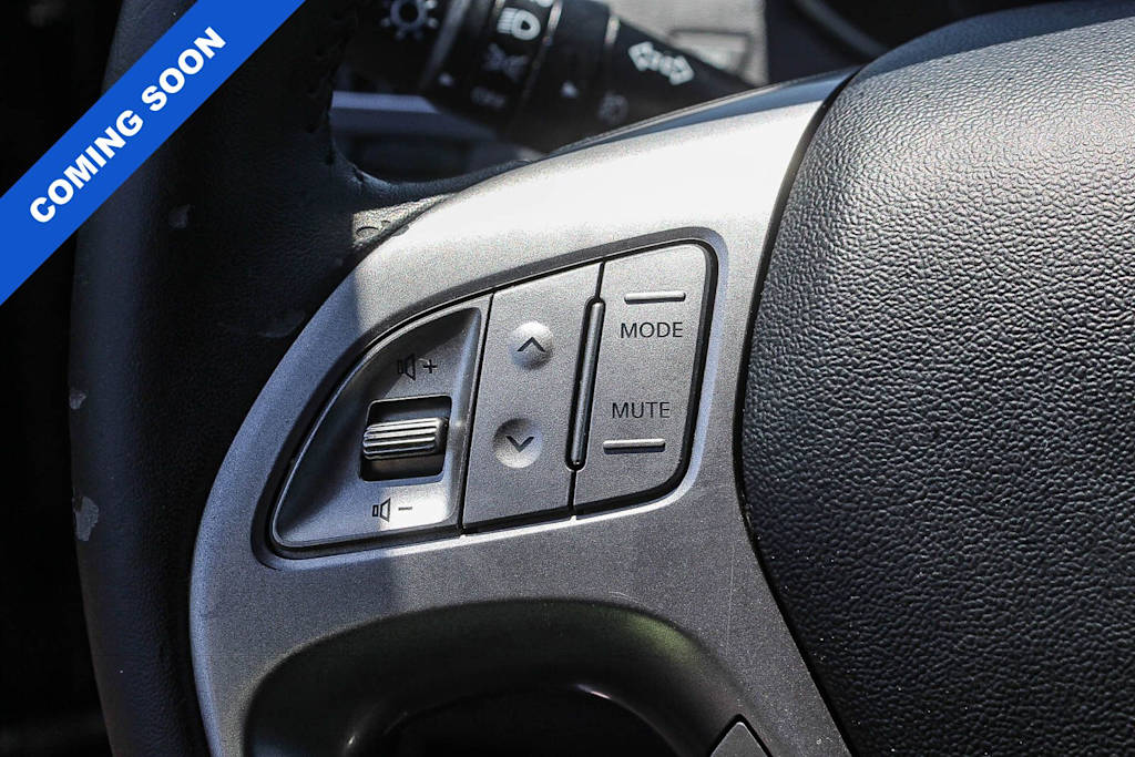 Thumbnail: 2011 Hyundai Tucson - 27