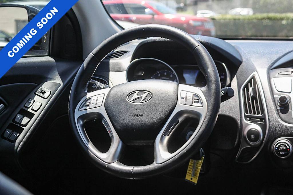 Thumbnail: 2011 Hyundai Tucson - 11